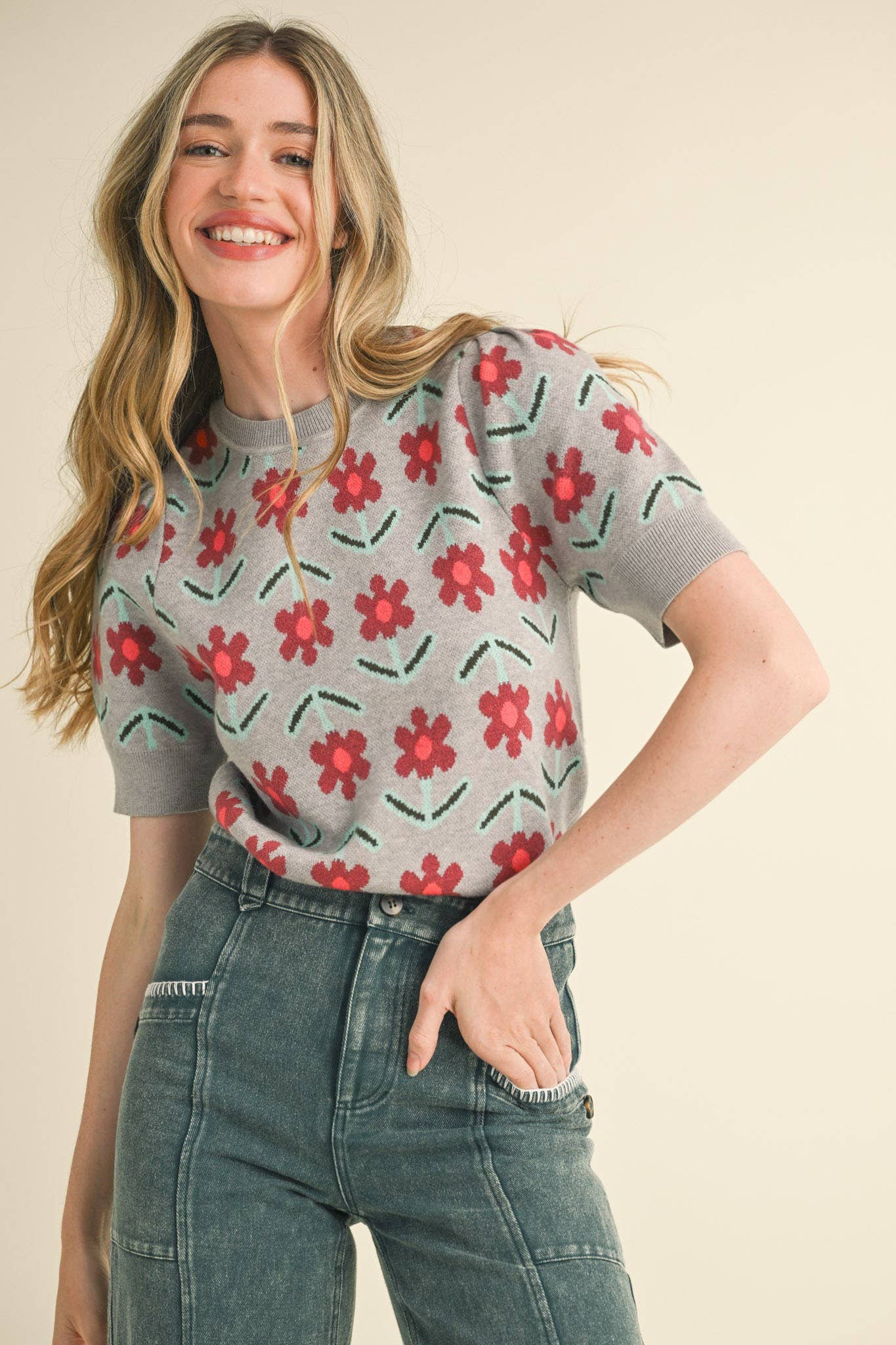 SHORT SLEEVE FLORAL KNIT SWEATER CREAM