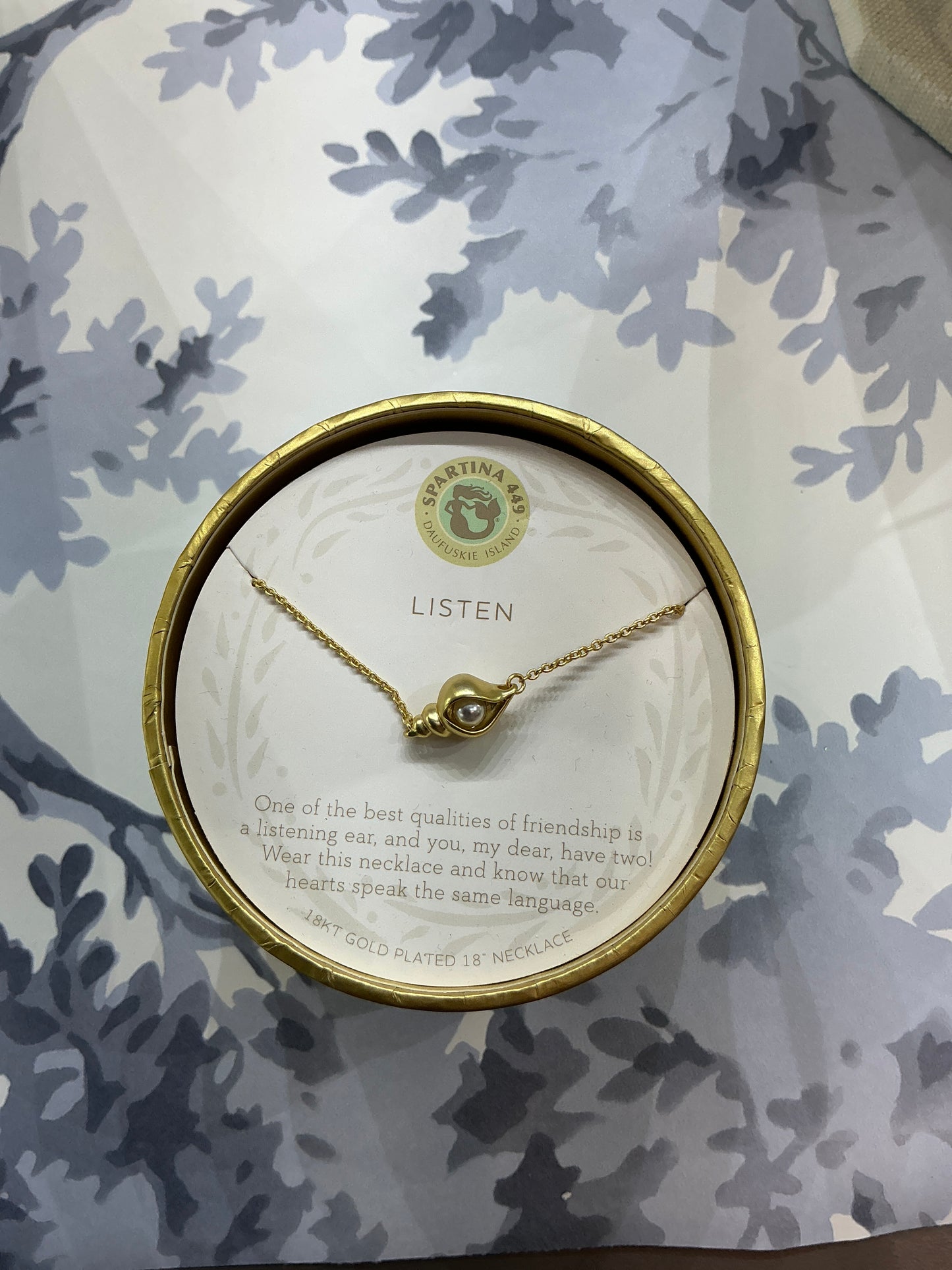 Spartina listen necklace