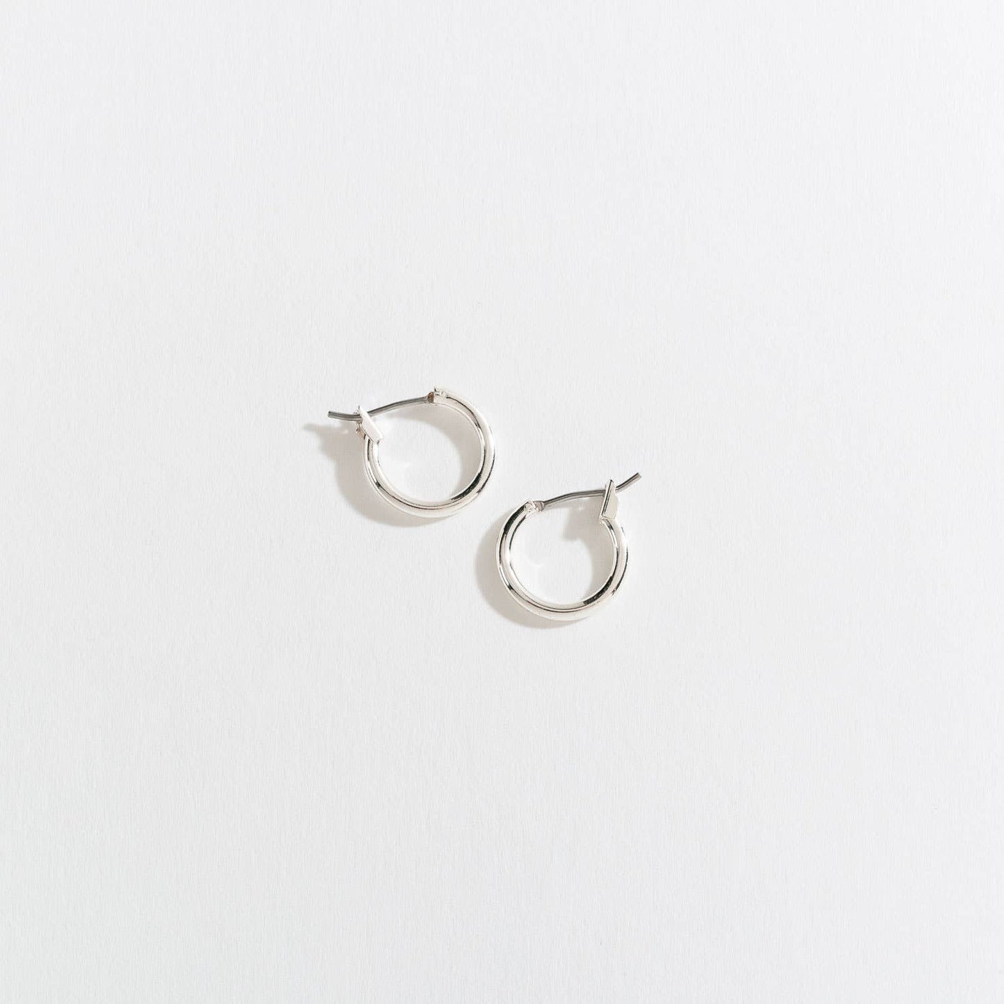 Click Hoop Ear Sense Earrings: Gold / Large