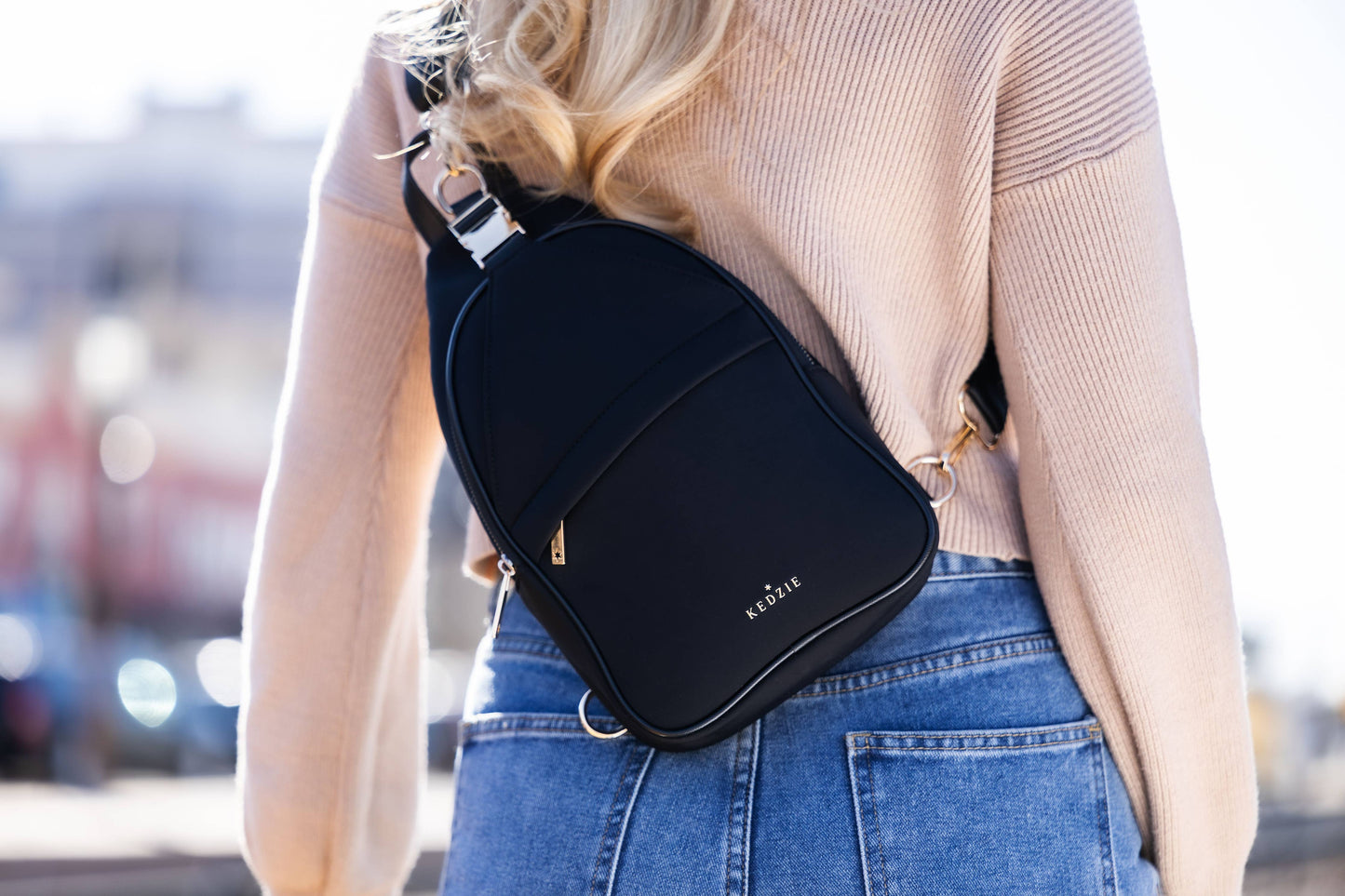 Kedzie Sloane Sling black