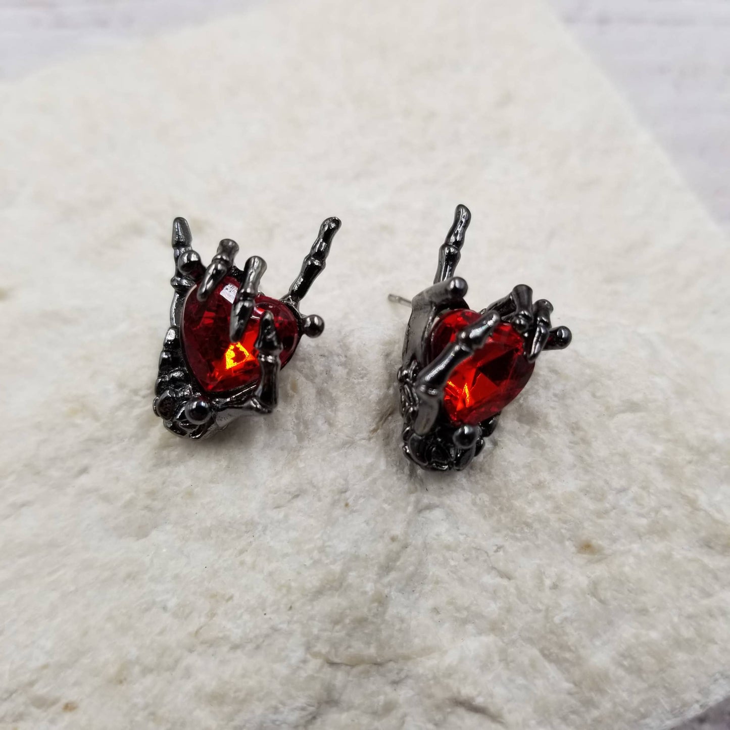 Halloween Take Out Heart Earrings