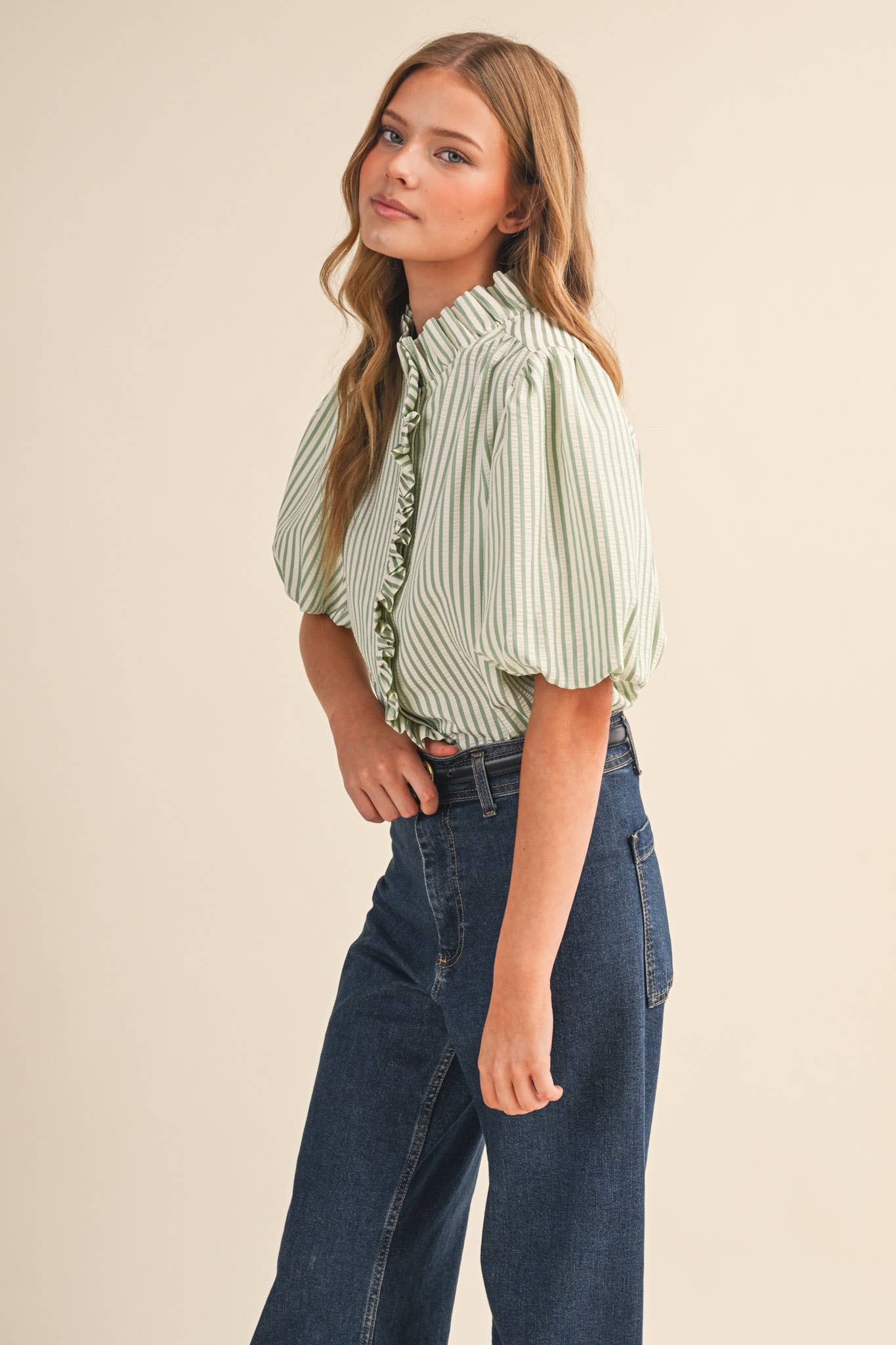STRIPED RUFFLED BUTTON DOWN TOP