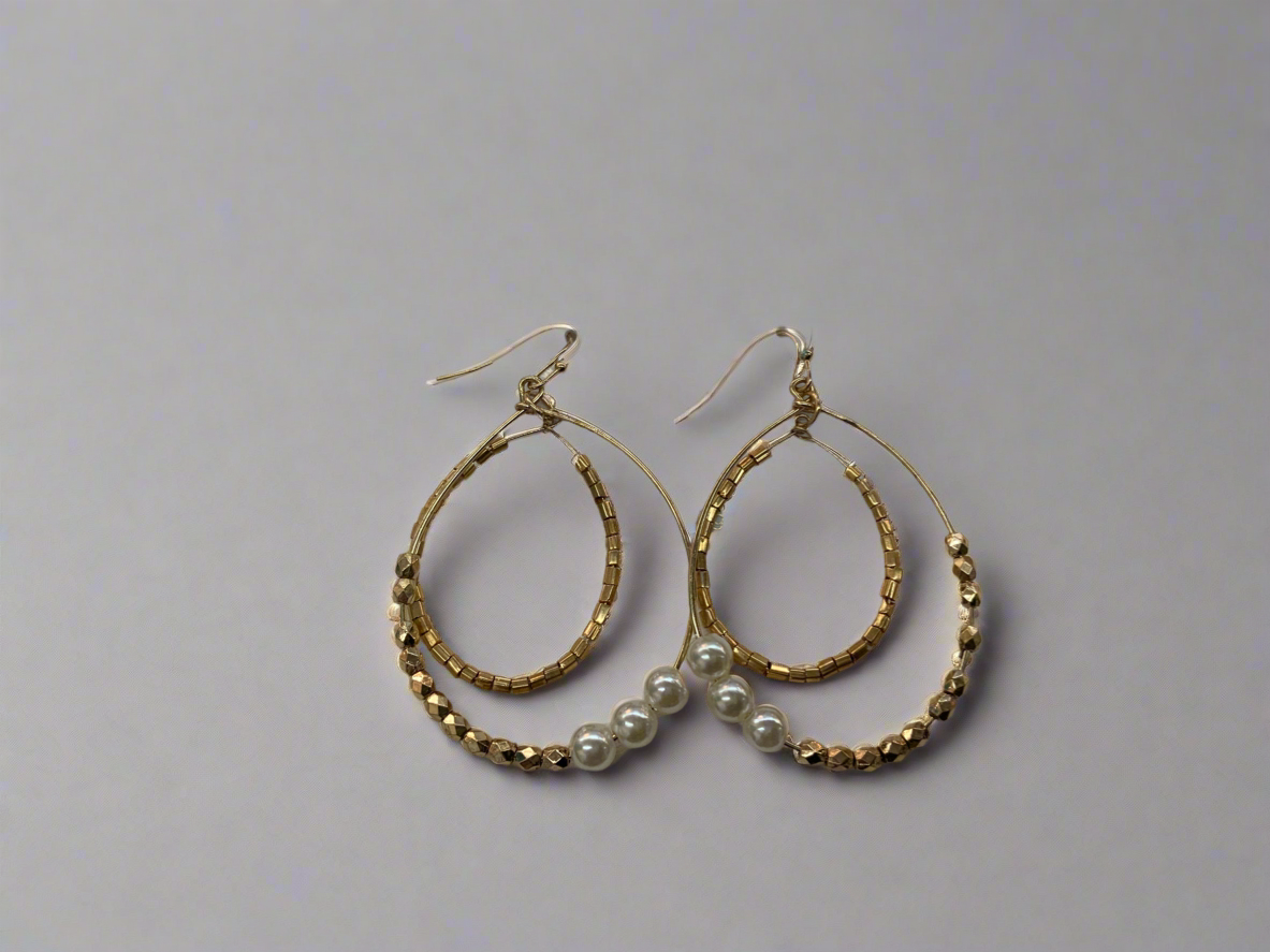 Howard’s dangle hoops