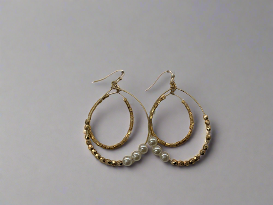 Howard’s dangle hoops