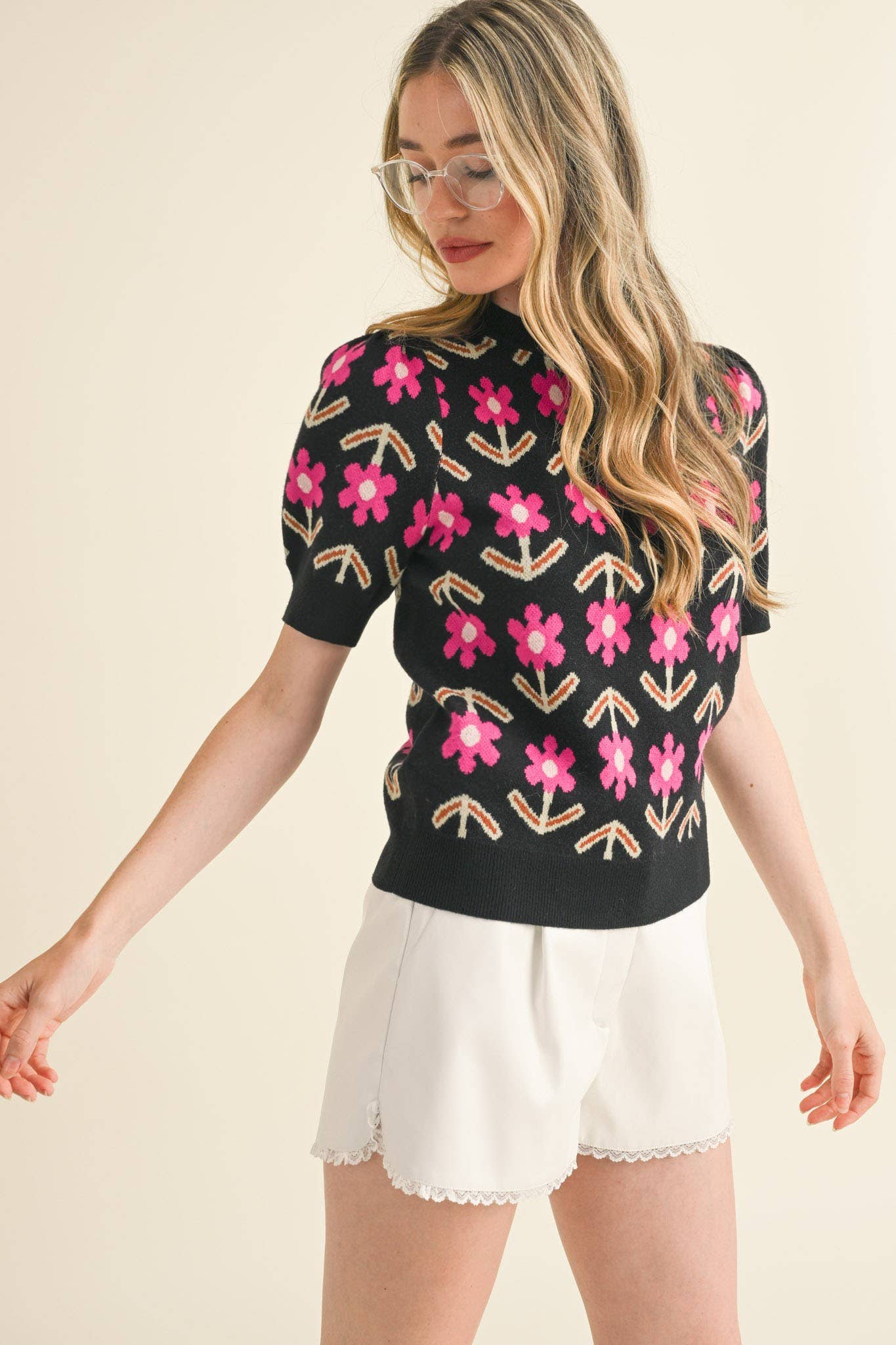 SHORT SLEEVE FLORAL KNIT SWEATER CREAM