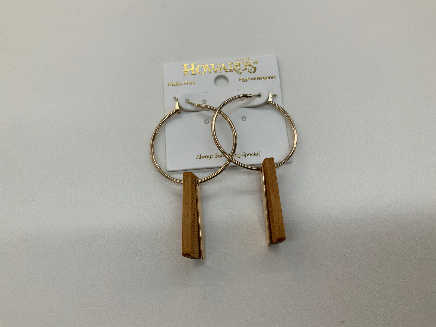 Howard’s dangle hoops