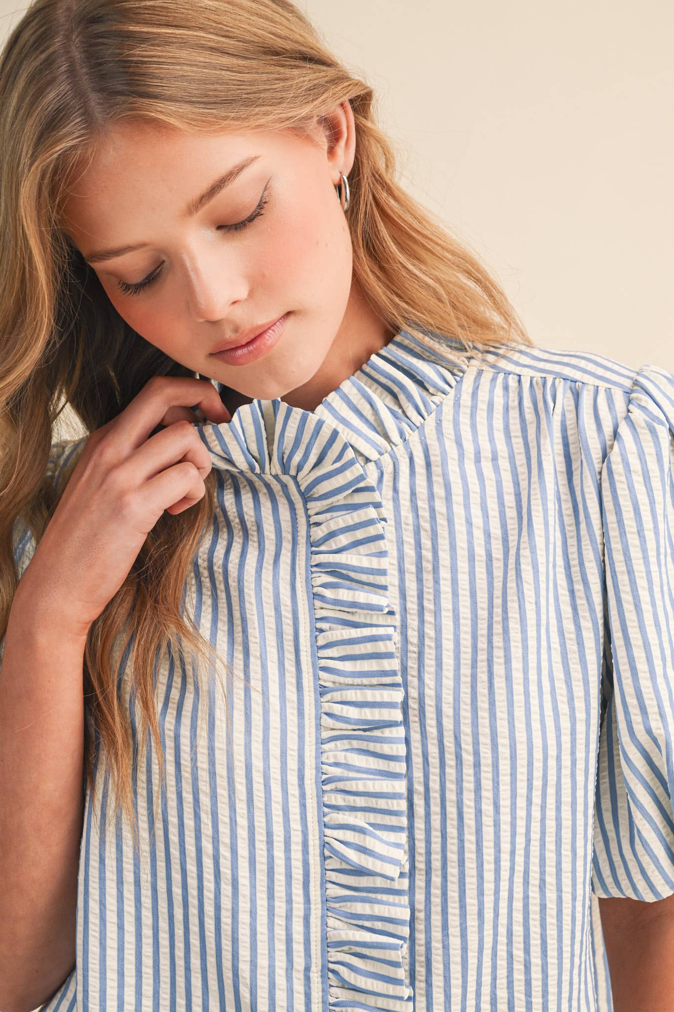 STRIPED RUFFLED BUTTON DOWN TOP