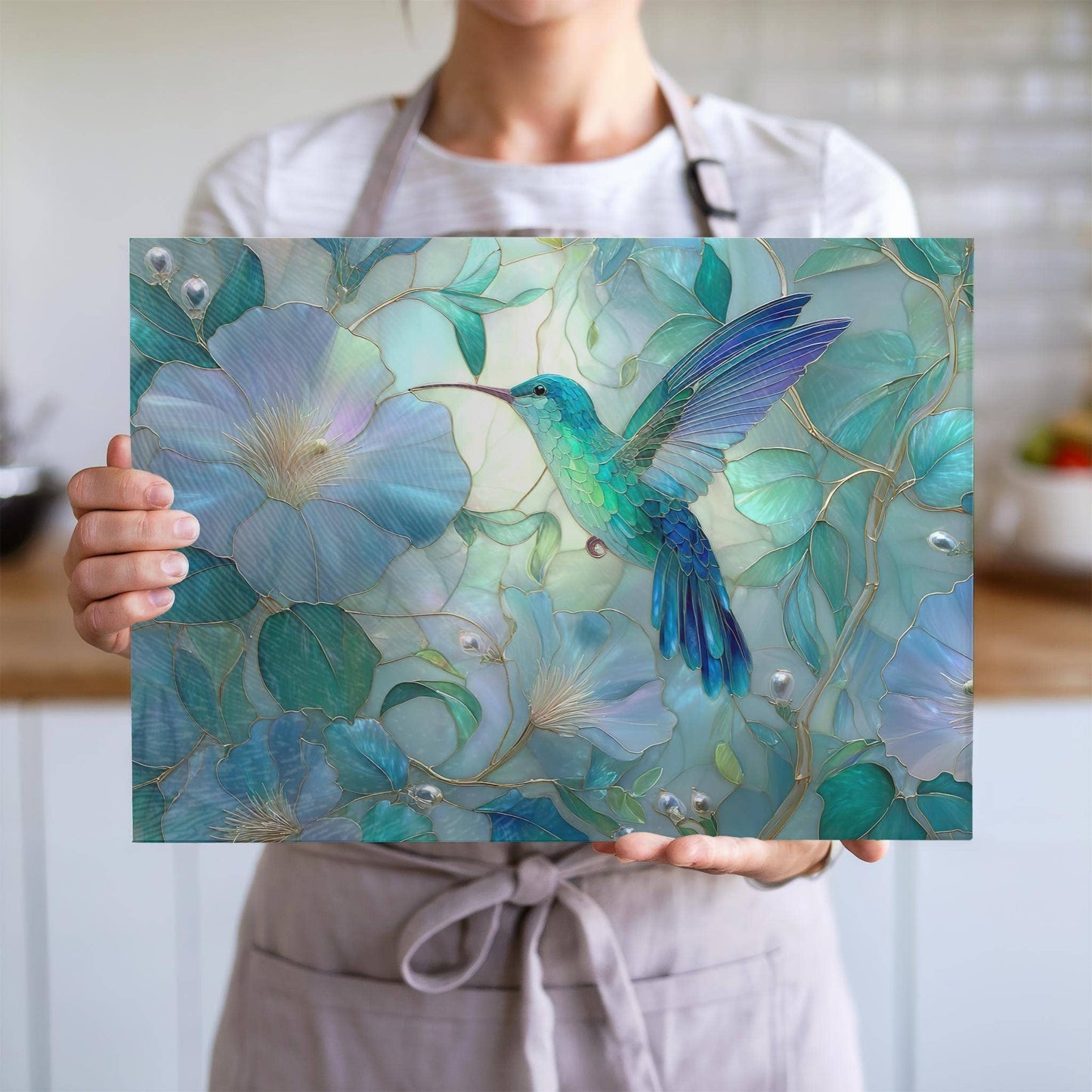 Hummingbird Tempered Glass Cutting Board & Serving Tray: 8x11 inch