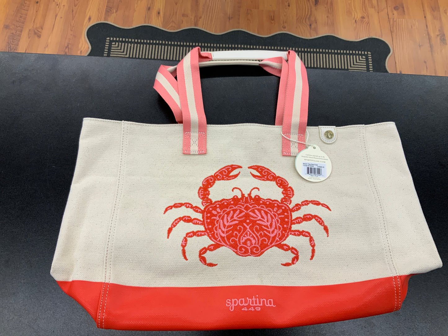 Spartina beach tote red crab