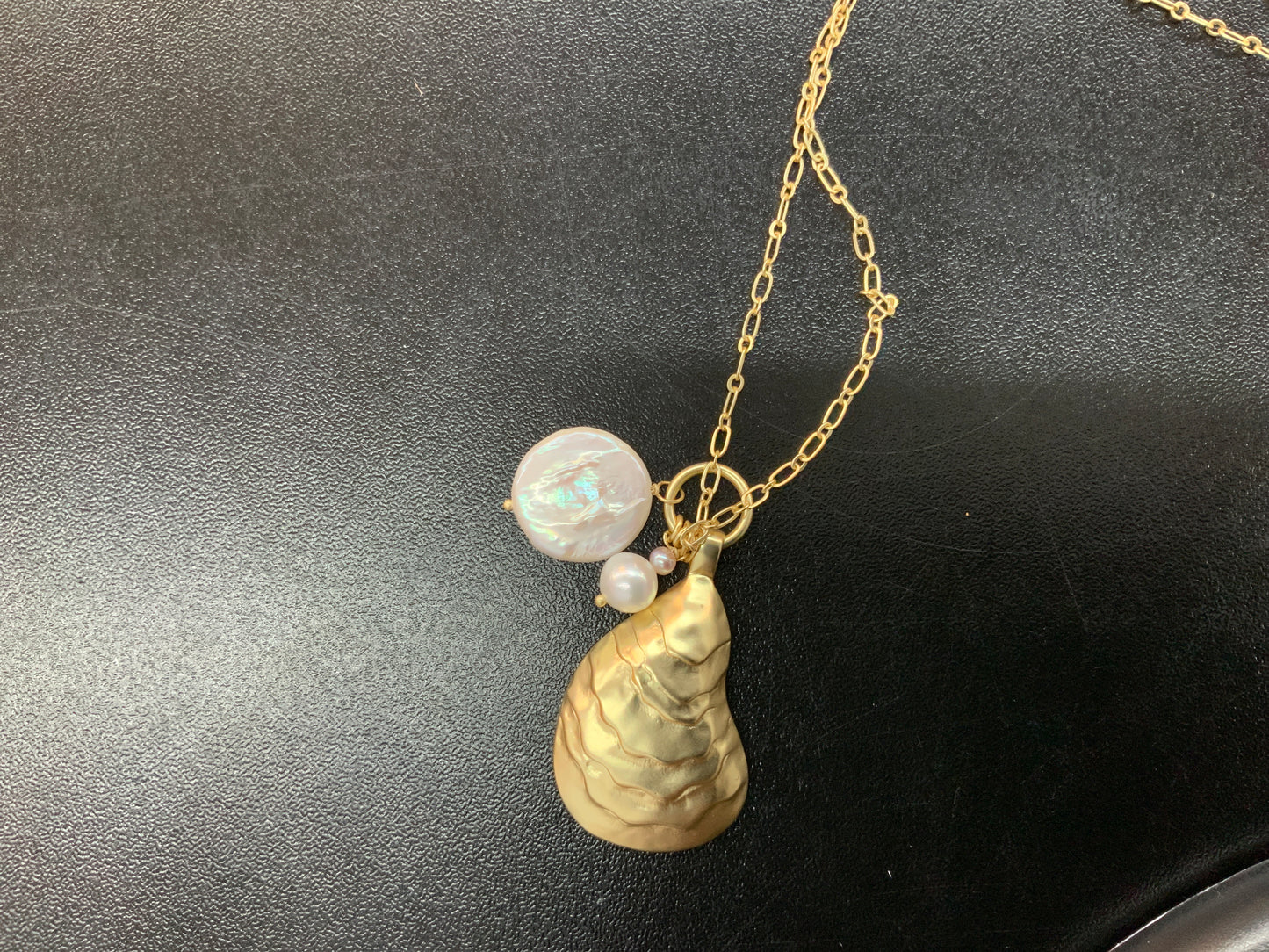 Spartina 32in oyster necklace