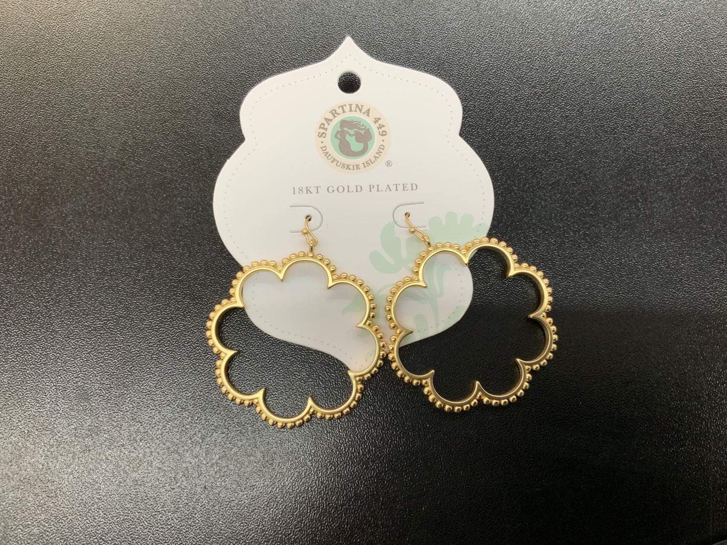 Spartina dotted daisy earrings