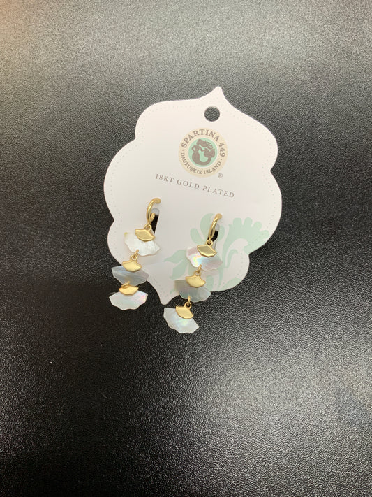Spartina dangle pearl earrings