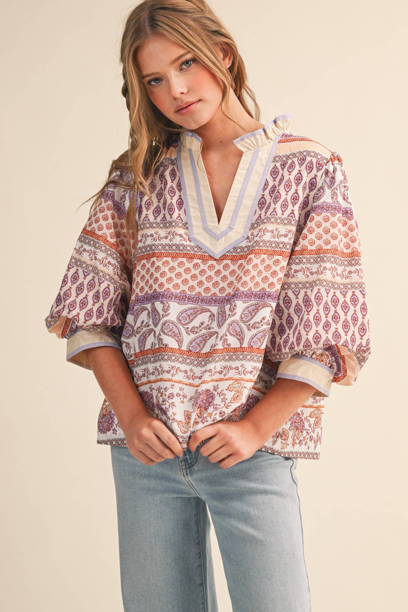 PRINT BUBBLE SLEEVE V NECK TOP